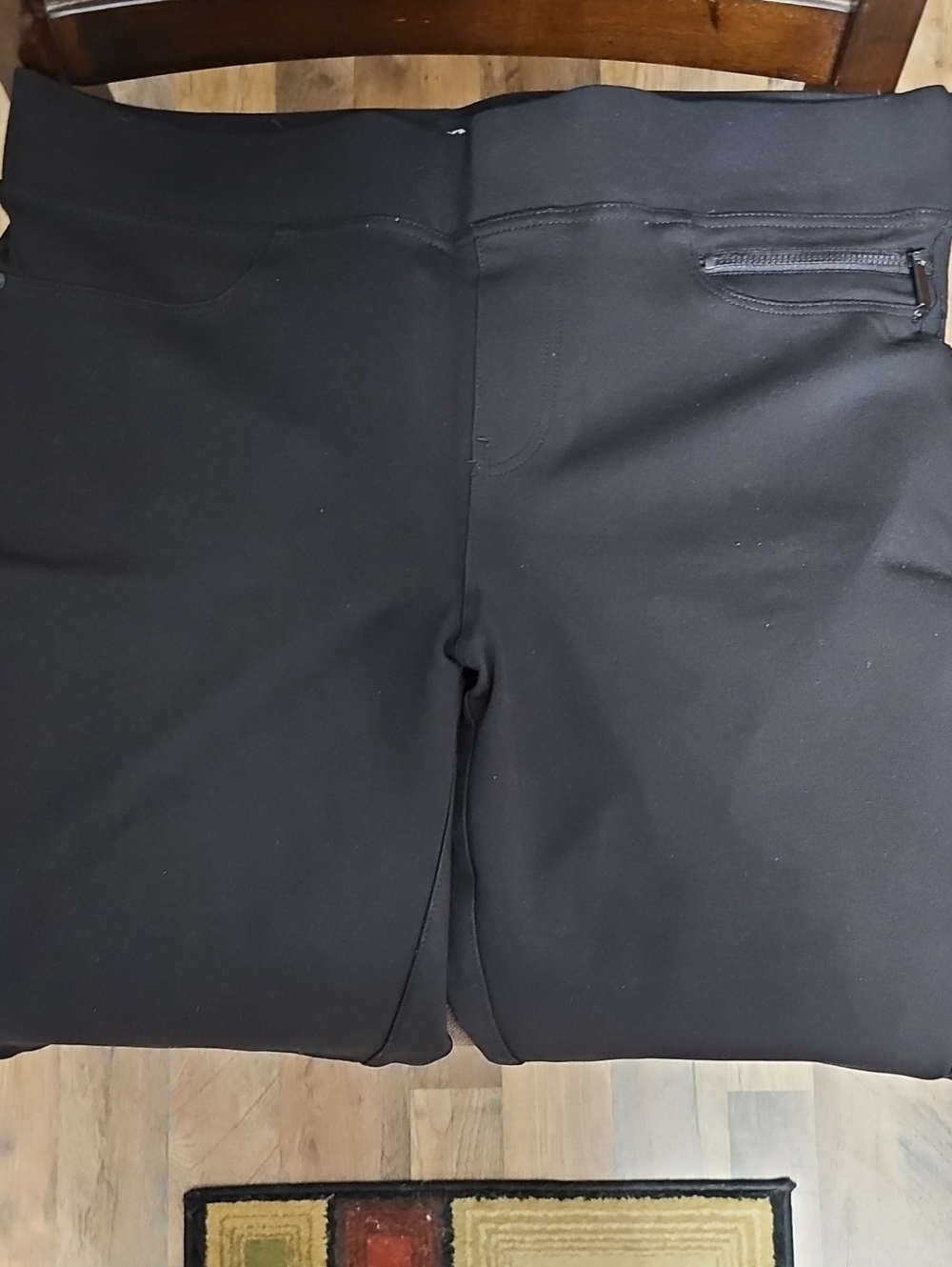 WomensBlack Ankle Length Pants